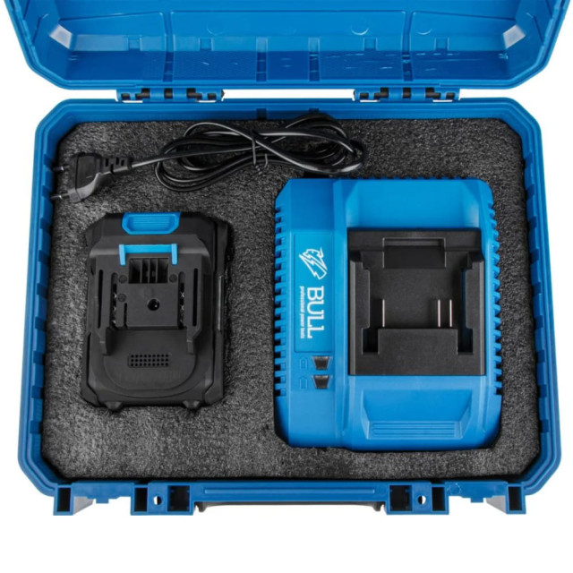 Набор Bull XLTpro 2329061 аккумулятор 4 А*ч и зарядное устройство 1*4 А