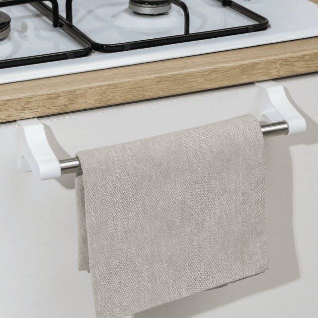 Держатель для полотенец Berossi АС32901000 навесной снежно-белый