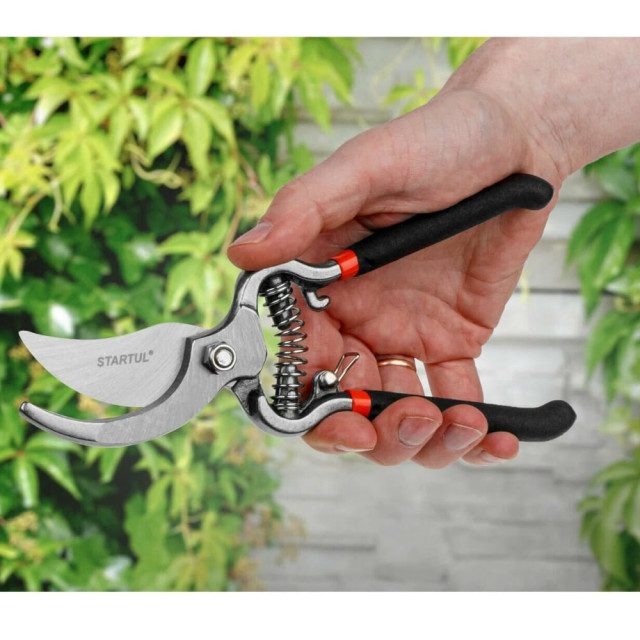 Секатор плоскостной Startul Garden ST6410-04 21 см