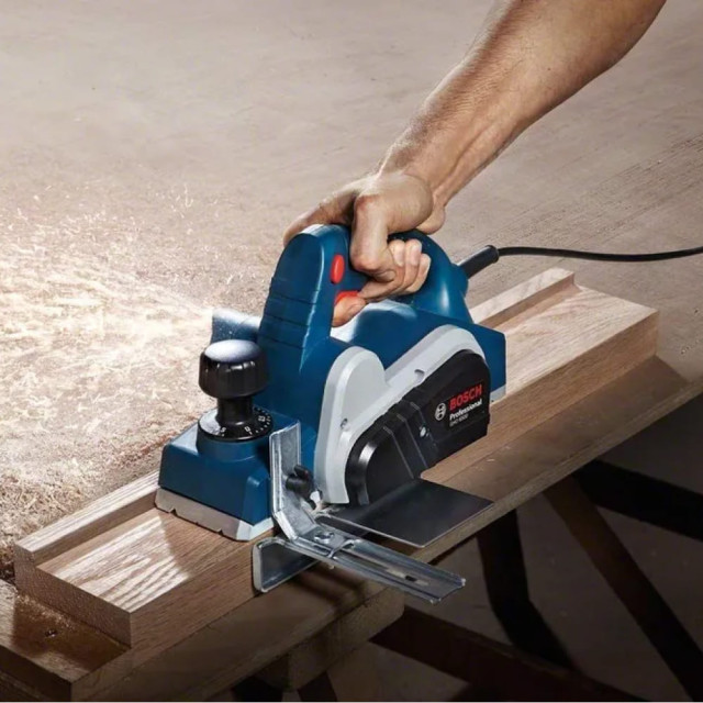 Рубанок электрический Bosch GHO 6500 Professional 0601596000