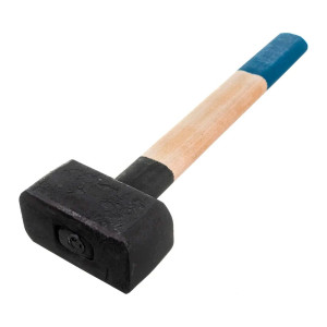 Кувалда кованая Remocolor 38-5-073 деревянная рукоятка 3 кг