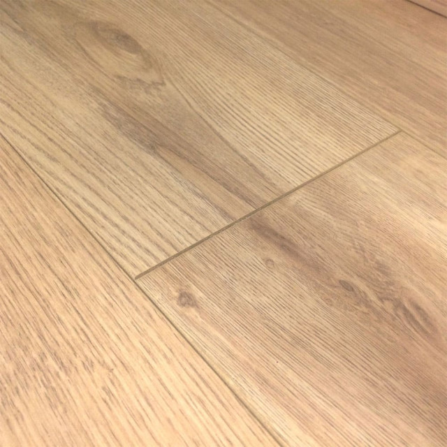 Ламинат Egger Basic EBL053 Дуб Харридж натуральный