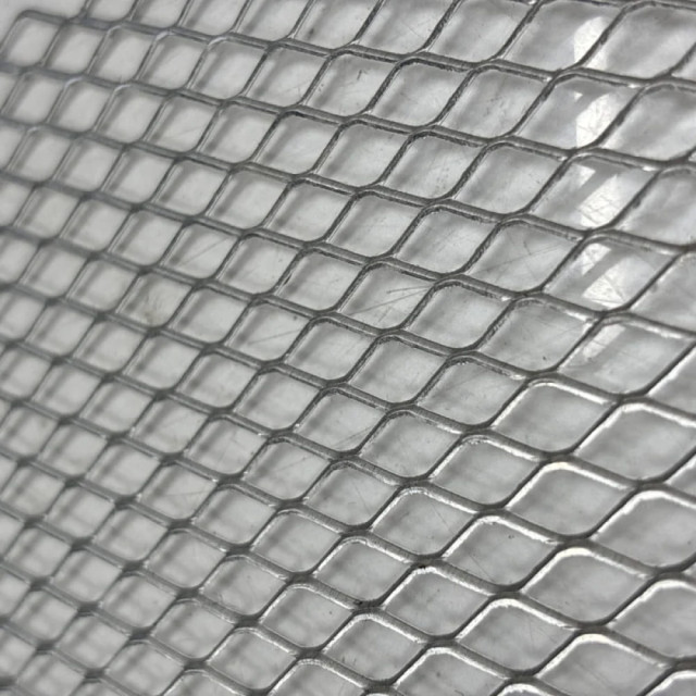 Лист алюминиевый ПилотПро 13993 декоративный ПВЛ TR16 0.8*500*1000 мм