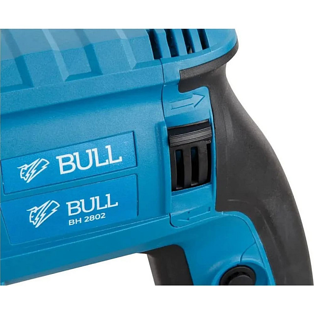 Перфоратор Bull BH 2802 1329815 чемодан Xcase