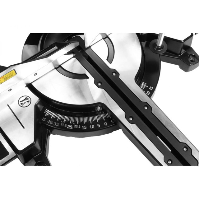 Пила торцовочная Bull CM 2502