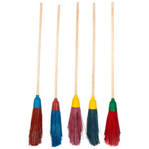 Метла Рыжий Кот Краса 080953 круглая на деревянном черенке наборная 3 кольца