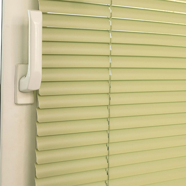 Жалюзи Delfa ПВХ NO.RF-M-511 100/160 см олива