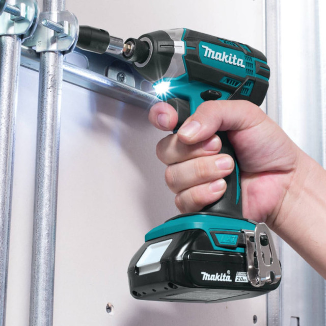 Шуруповерт ударный Makita DTD152Z аккумуляторный 18V без АКБ и ЗУ