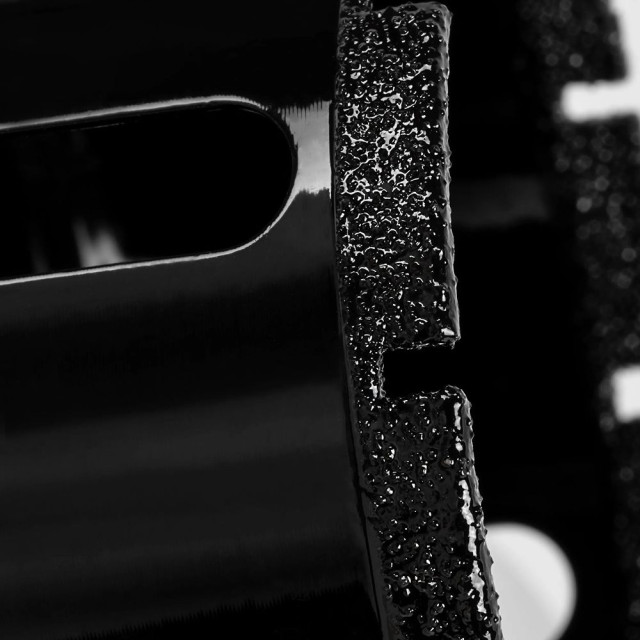 Коронка алмазная DLT Ceramic 0045 для плитки и камня 60 мм