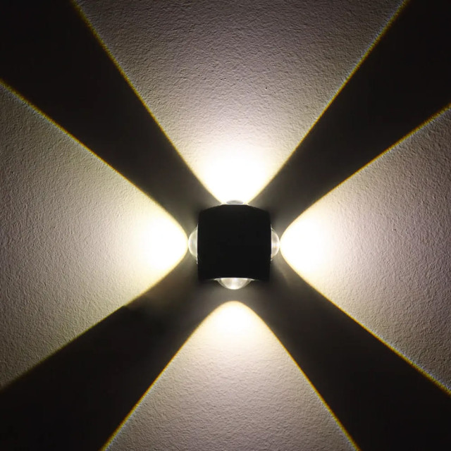 Светильник TruEnergy 27002 фасадный черный 62*62*30 мм