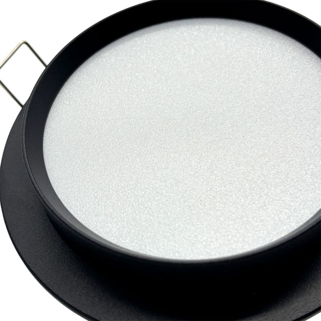 Светильник встраиваемый TruEnergy Nova 21261 с матовым рассеивателем под лампу GX53 черный