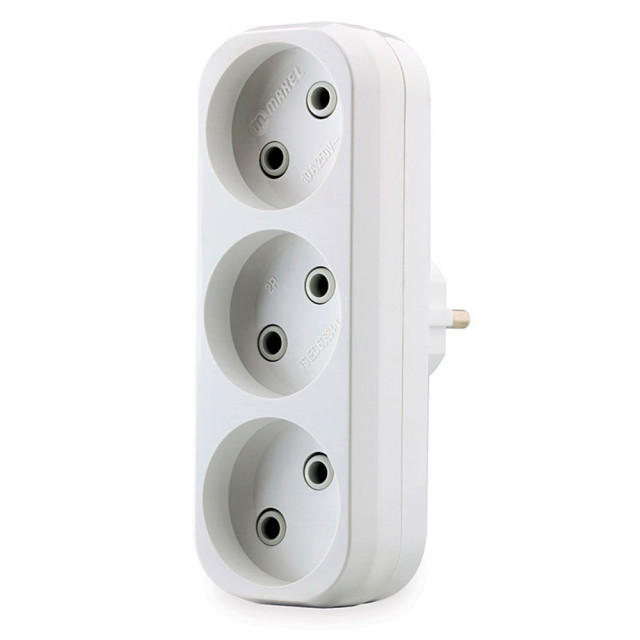 Разветвитель Makel 10032 на 3 гнезда без заземления