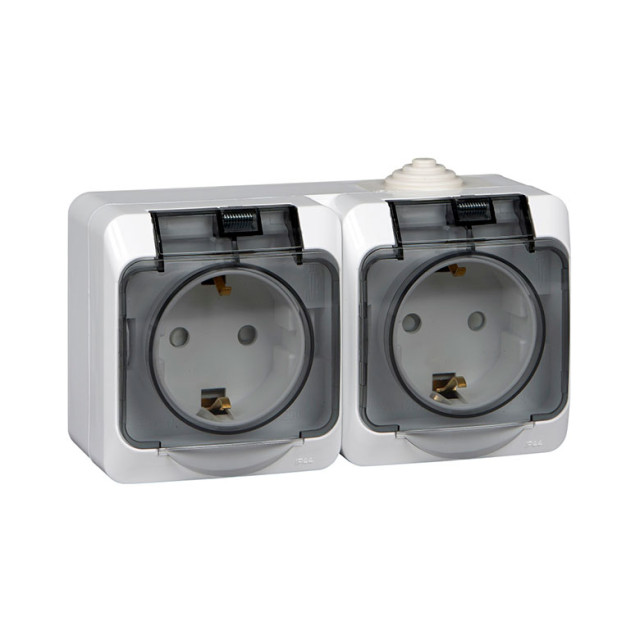 Блок Schneider Electric Этюд РА16-244С 2-ая розетка с заземлением со шторками