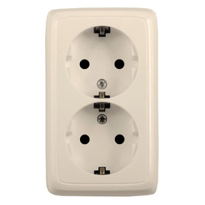 Розетка Hegel Alfa РА16-153-01 с заземлением слоновая кость