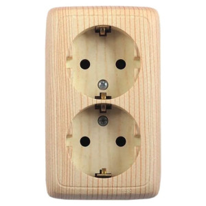 Розетка Hegel Alfa РА16-153-02 с заземлением сосна
