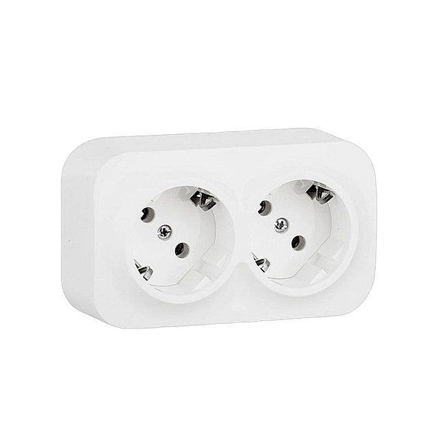 Розетка Legrand Quteo 782233 2*2P+E с предварительным подключением белый