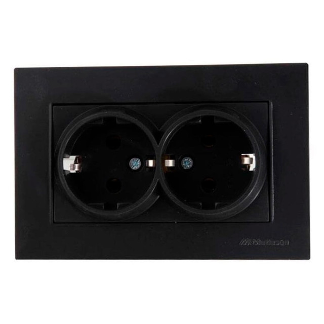 Розетка Mutlusan Rita 2220-202-0284 2 места 2*2P+E в комплекте с рамкой черный матовый