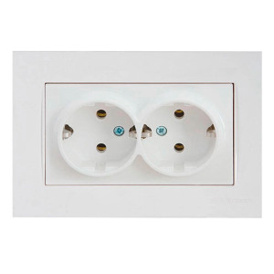 Розетка Mutlusan Rita 2220-202-0201 2*2Р+Е в комплекте с рамкой белая